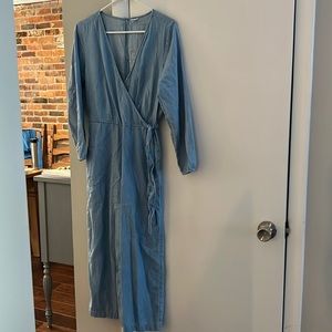 Old navy jumpsuit